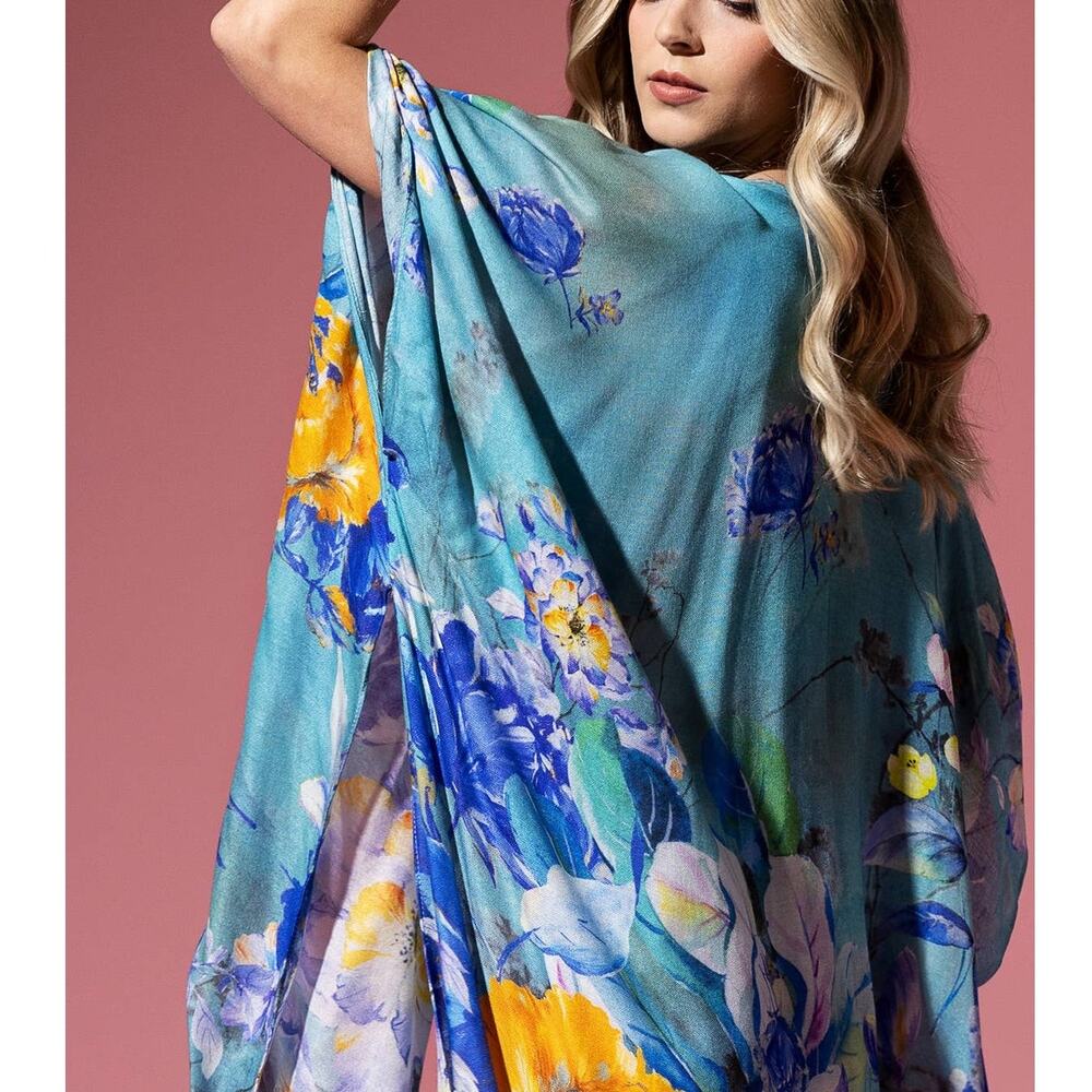 Kew Gardens Watercolor Floral Kimono